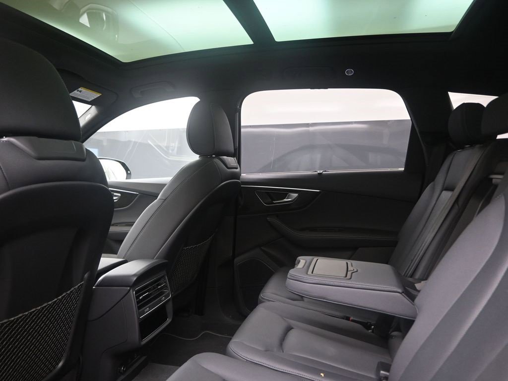 Certified 2025 Audi Q7 2.0T Premium Plus w/ Premium Plus Package image 19