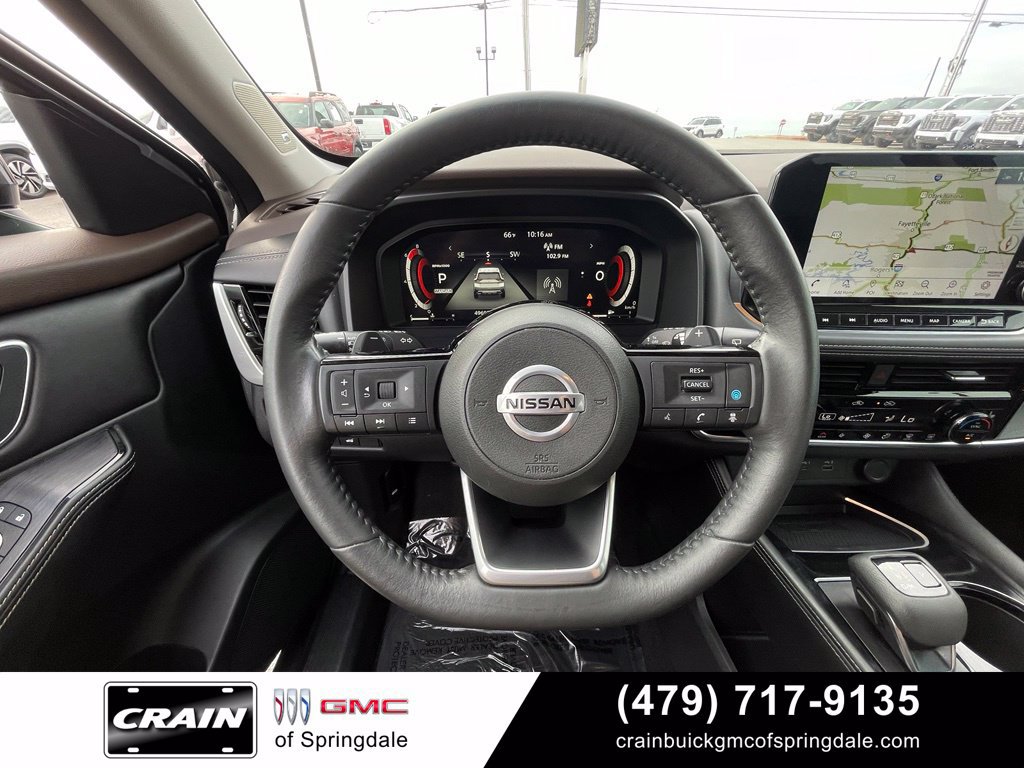 Used 2021 Nissan Rogue Platinum FWD image 14