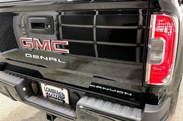 Used 2022 GMC Canyon Denali image 25