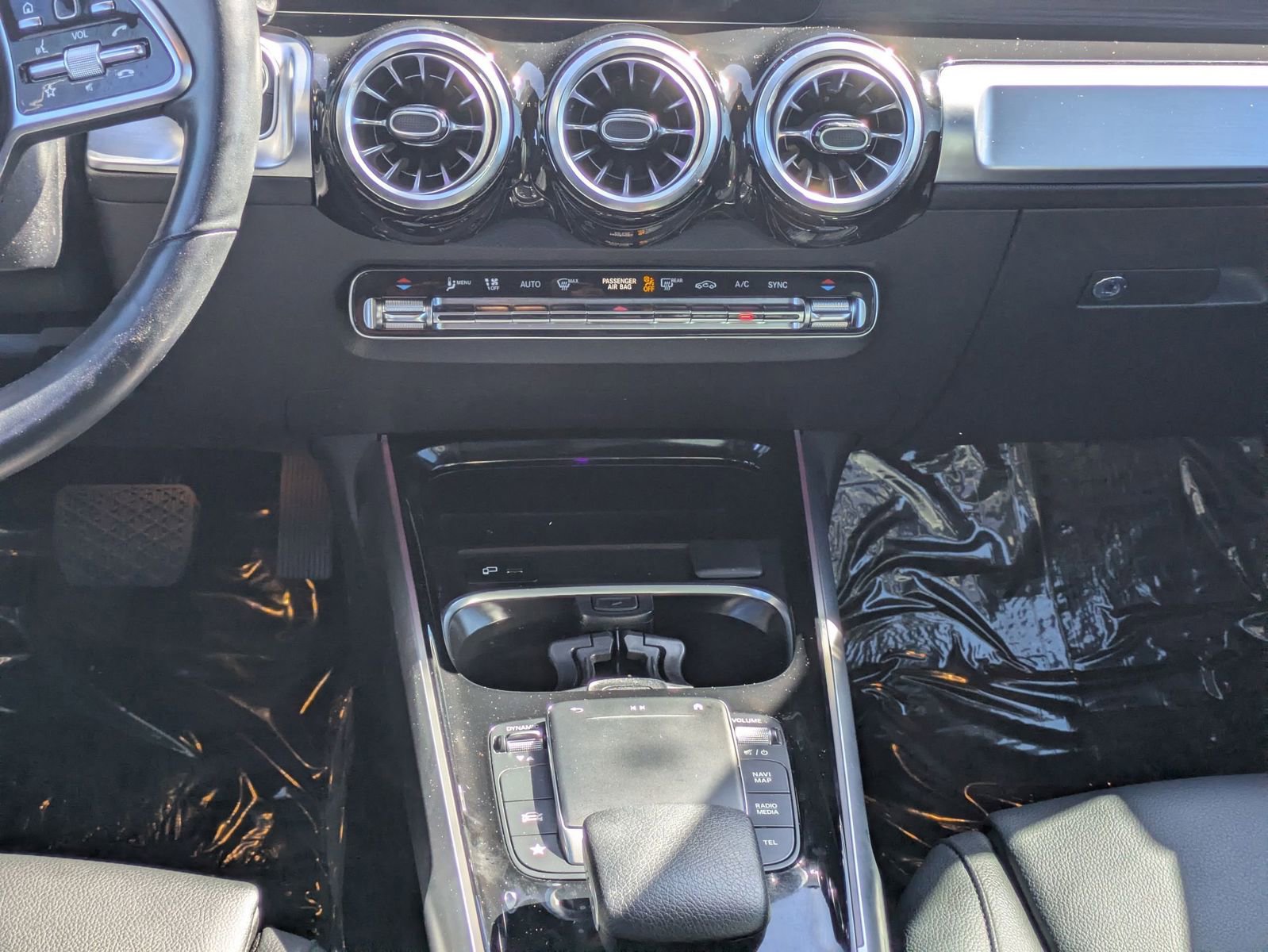 Used 2023 Mercedes-Benz GLB 250 4MATIC image 18