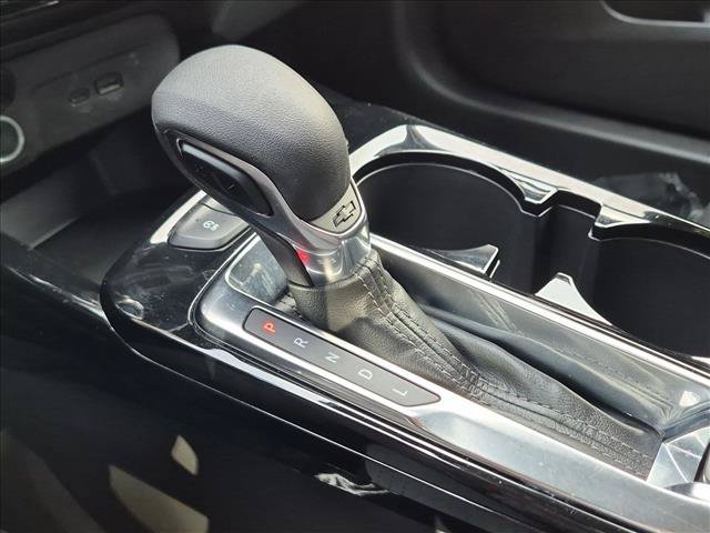 Used 2025 Chevrolet Trax LT FWD image 12
