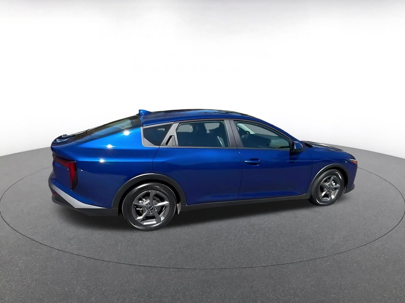 Used 2025 Kia K4 FWD image 14