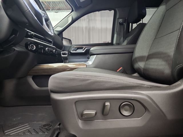 Used 2024 Chevrolet Silverado 1500 LT image 16
