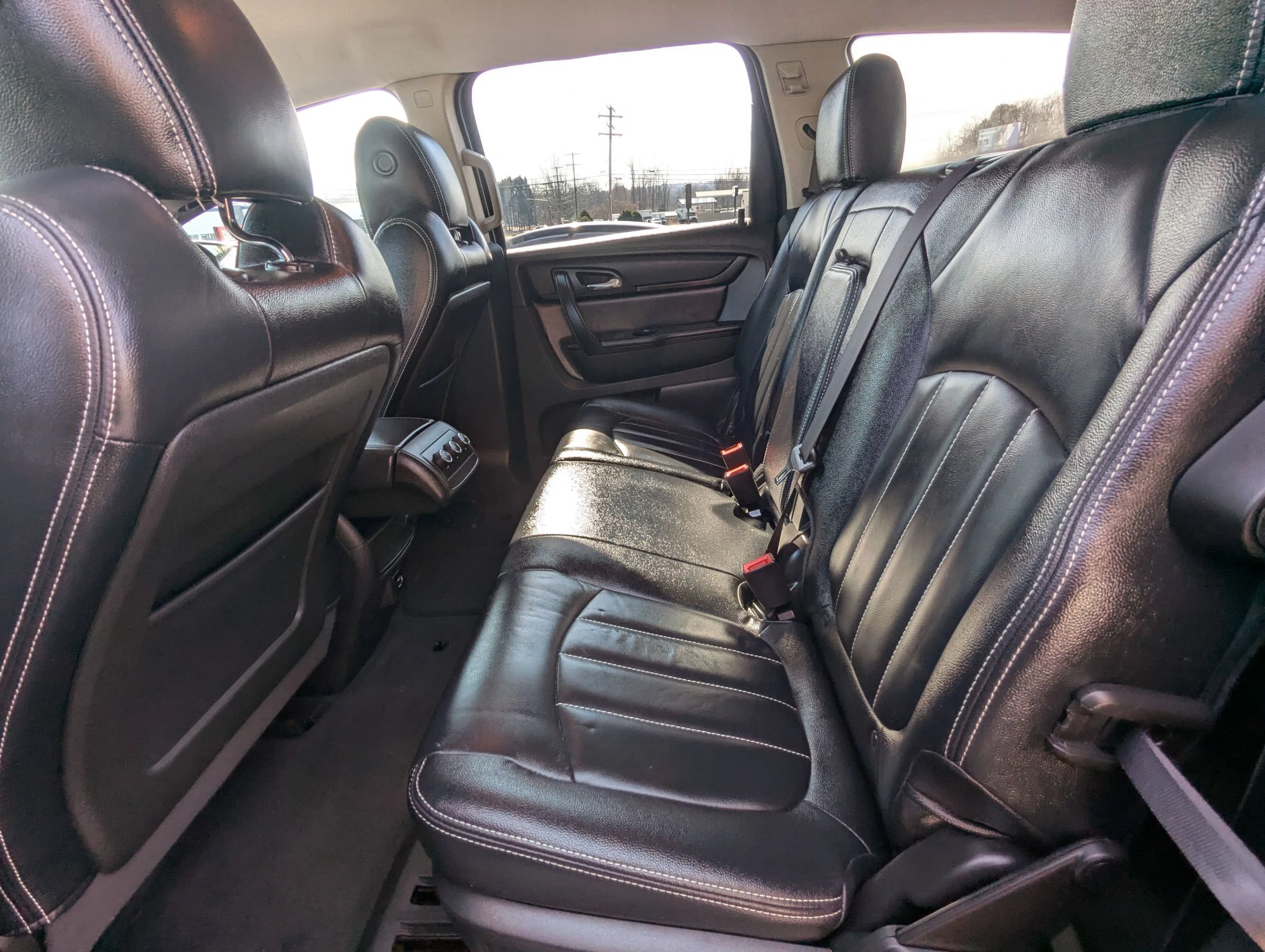 Used 2017 Chevrolet Traverse LT AWD/4WD image 11
