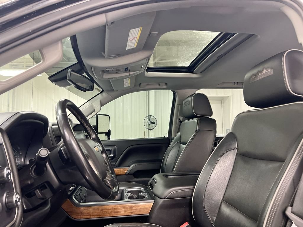 Used 2019 Chevrolet Silverado 3500 High Country w/ Duramax Plus Package AWD/4WD image 15