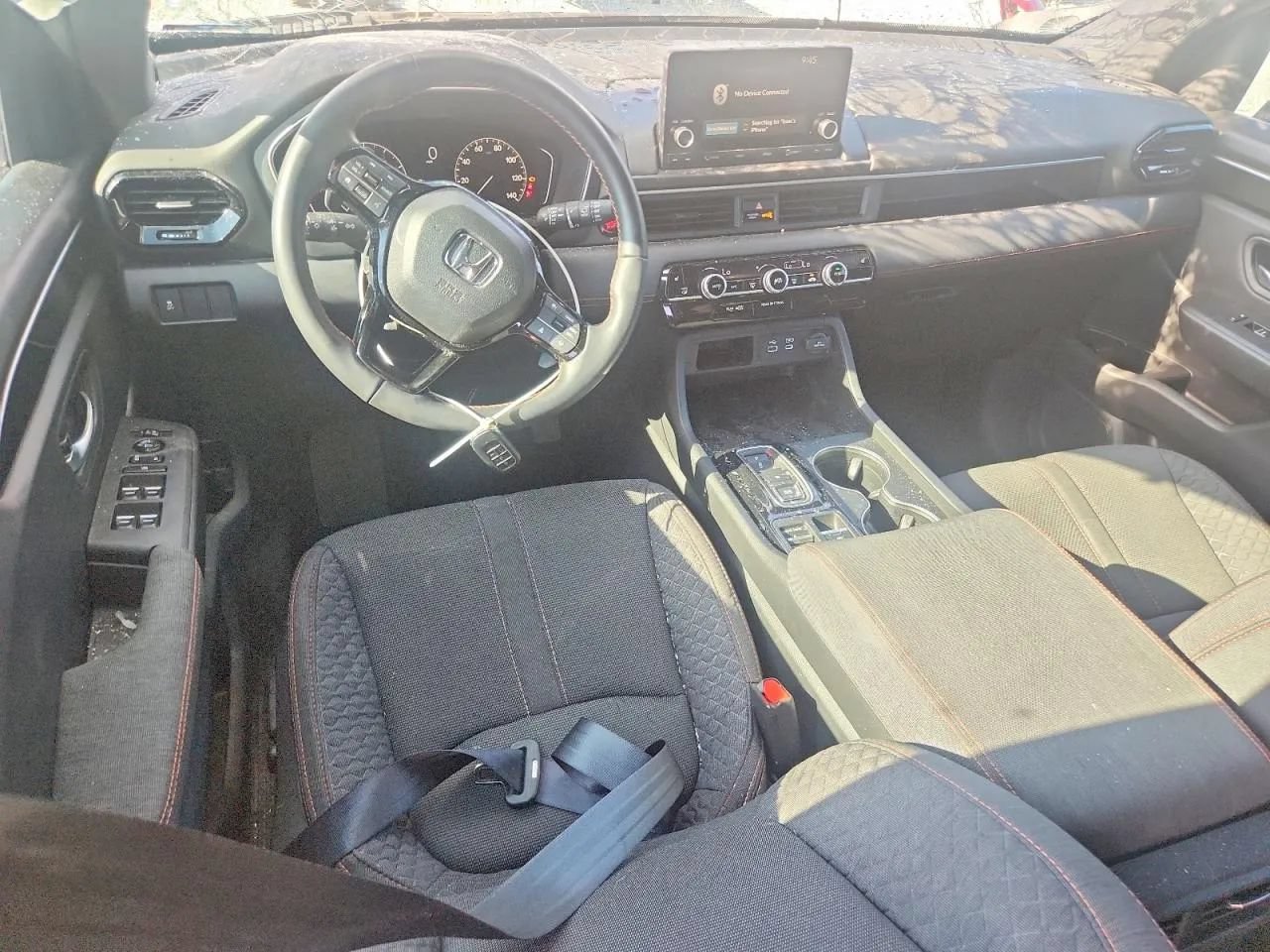 Used 2025 Honda Pilot Sport image 8