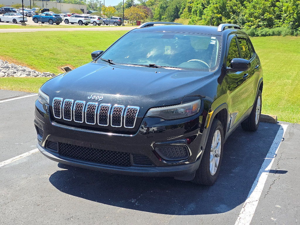 Used 2020 Jeep Cherokee Latitude AWD/4WD image 8