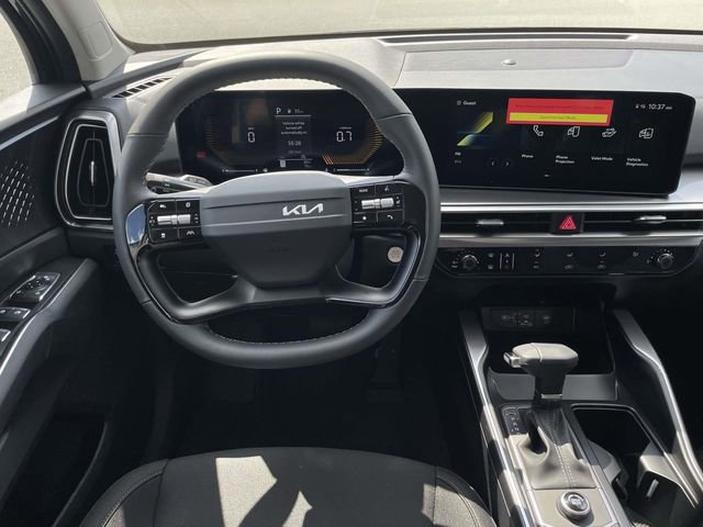 Certified 2026 Kia Sorento LX FWD image 22
