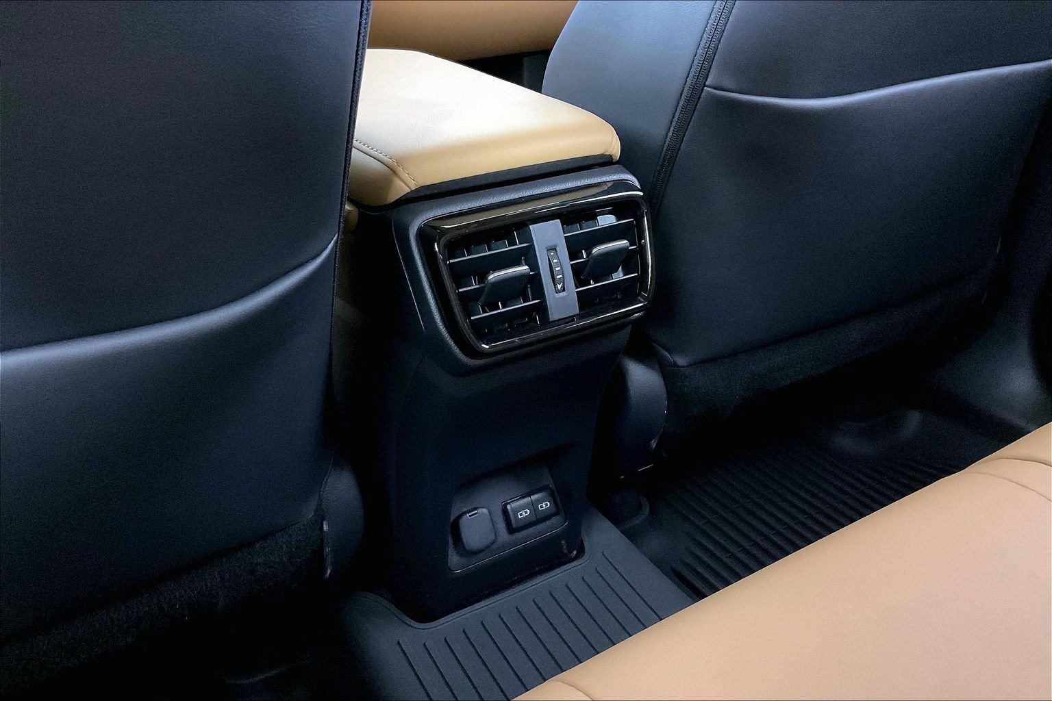Used 2024 Lexus NX 350 AWD w/ Cold Area Package image 34
