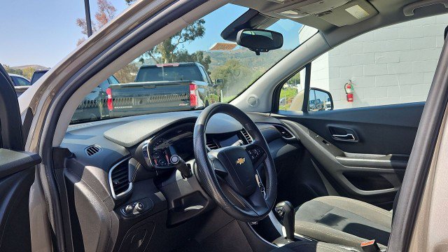 Used 2021 Chevrolet Trax LS AWD/4WD image 10