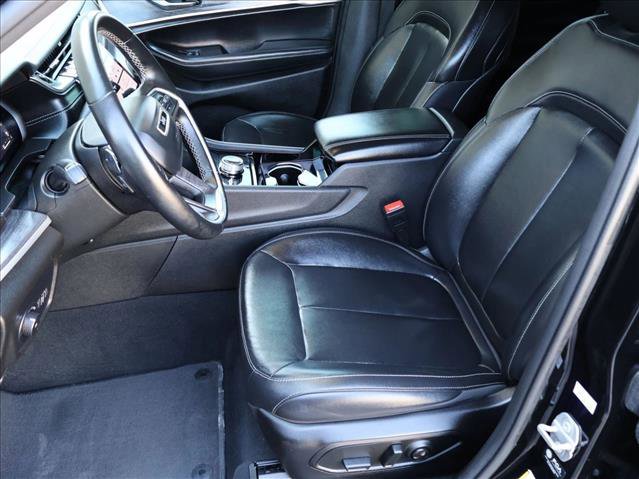 Used 2022 Jeep Grand Cherokee Limited AWD/4WD image 24