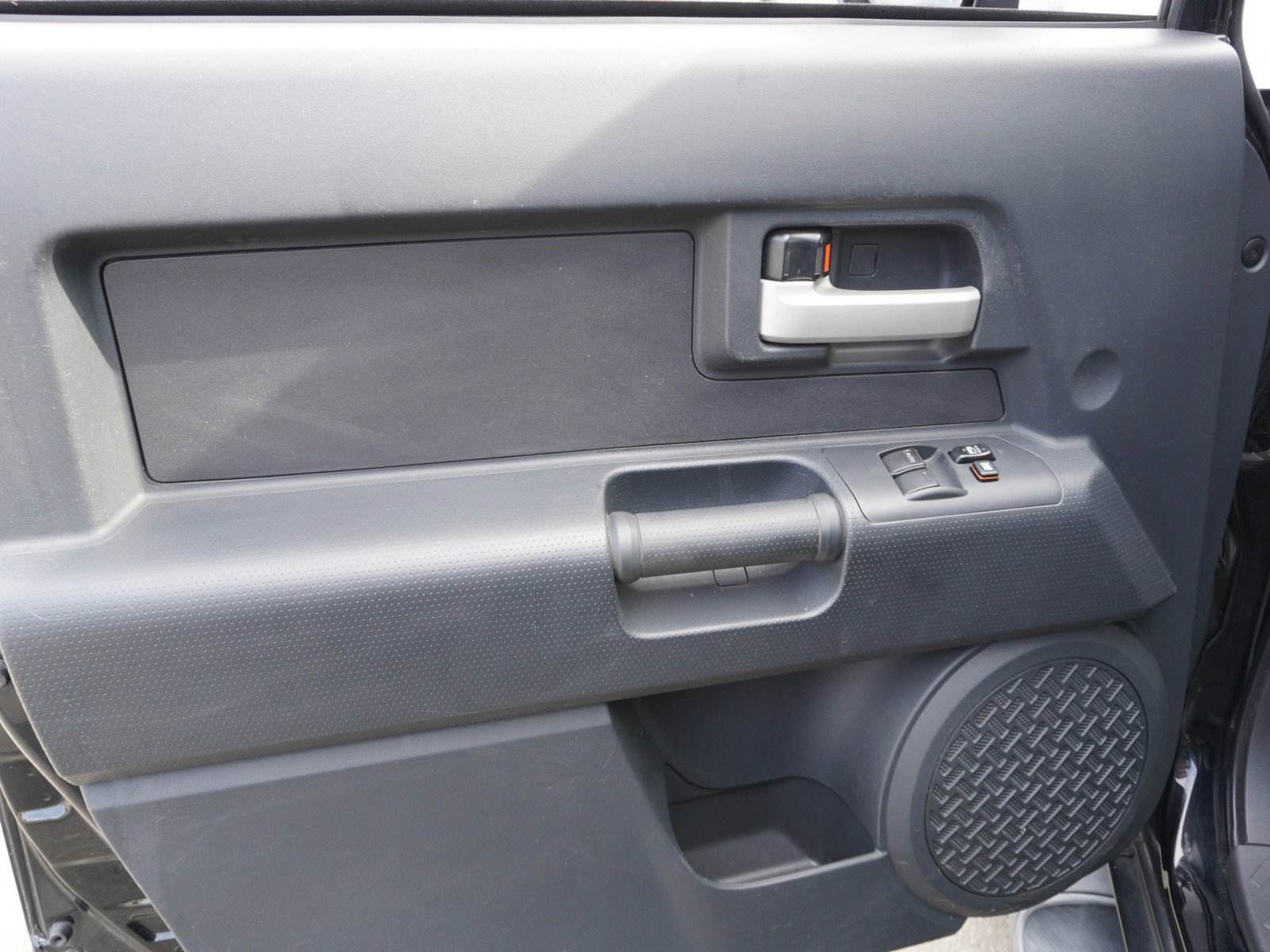 Used 2011 Toyota FJ Cruiser 4WD image 18