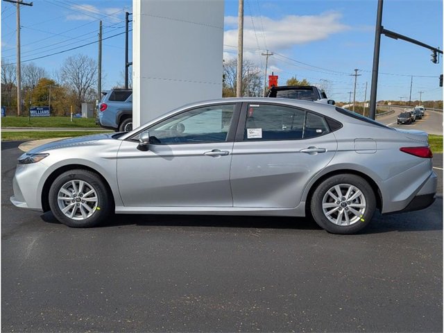 New 2026 Toyota Camry LE w/ Convenience Package image 4