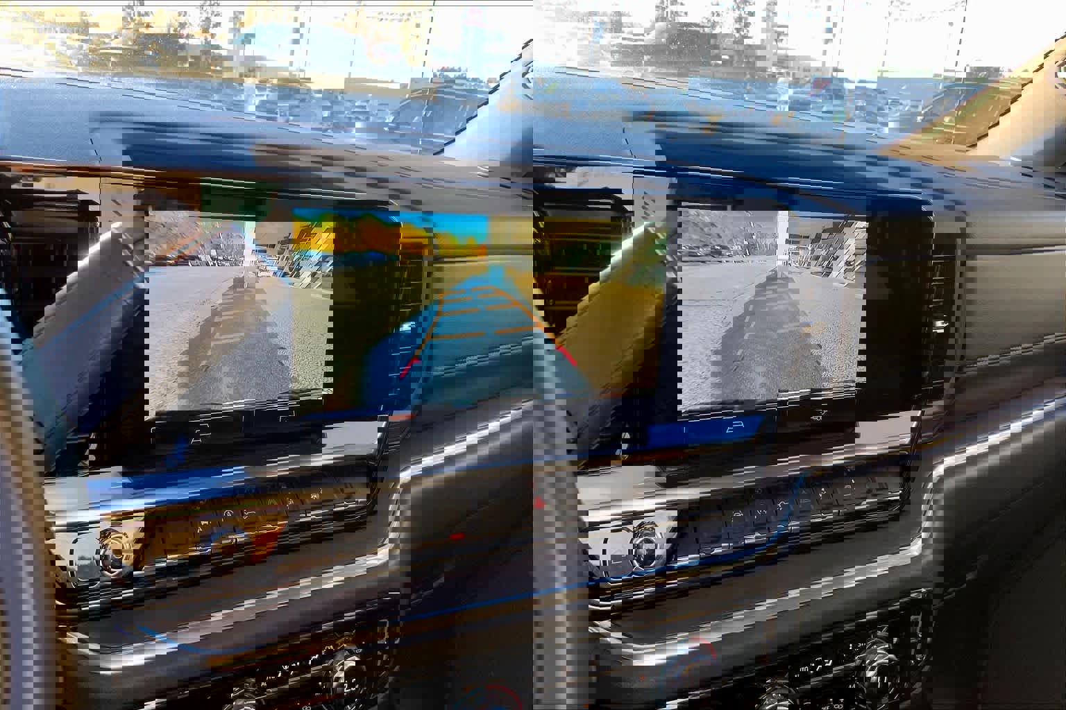 Used 2025 GMC Sierra 1500 SLT image 27