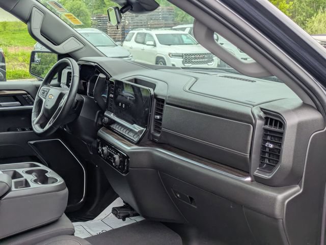 Certified 2023 Chevrolet Silverado 1500 LT AWD/4WD image 35