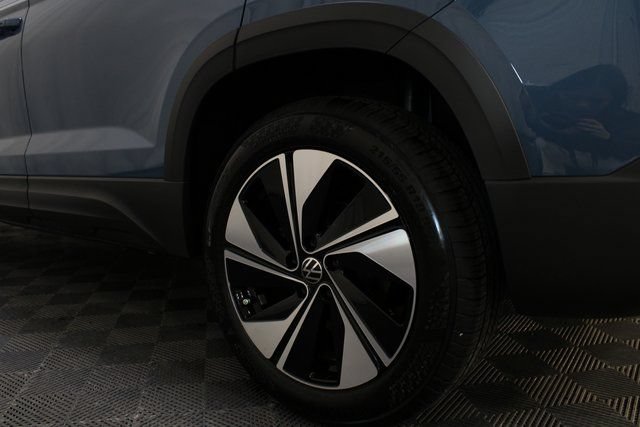 New 2026 Volkswagen Taos SE AWD/4WD image 26