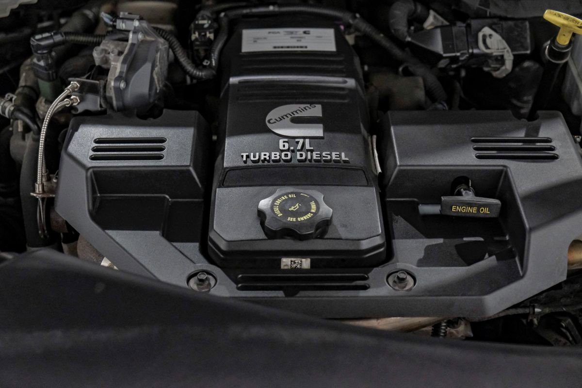 Used 2020 RAM 3500 Laramie w/ Night Edition image 61