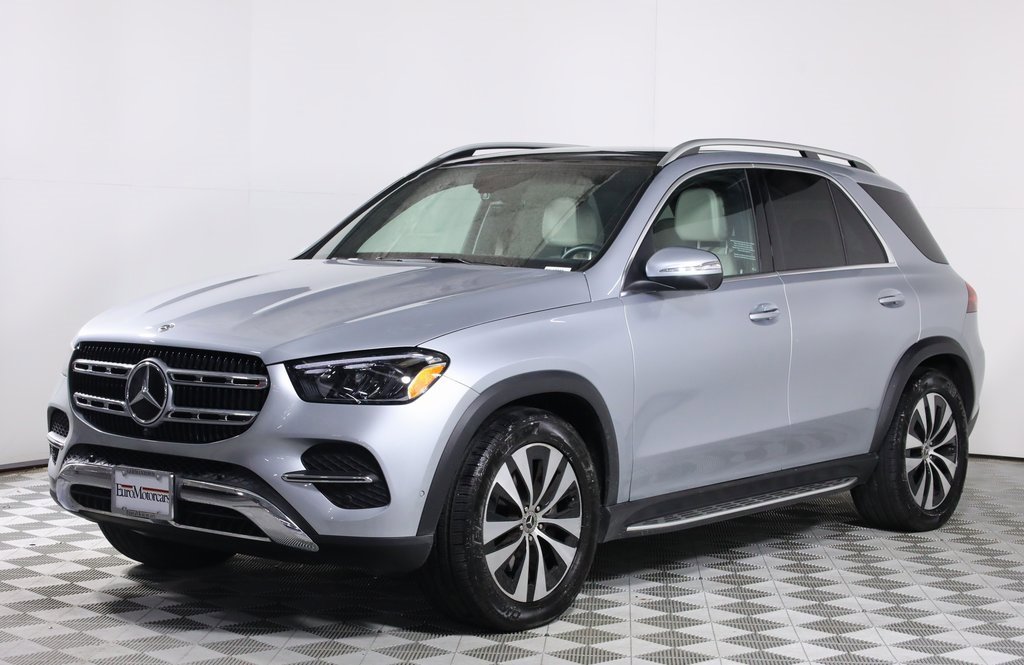 Used 2025 Mercedes-Benz GLE 350 4MATIC image 3