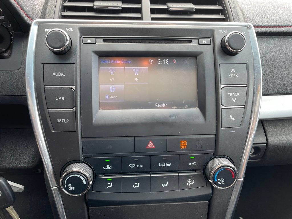 Used 2016 Toyota Camry SE w/ Moonroof Package FWD image 22