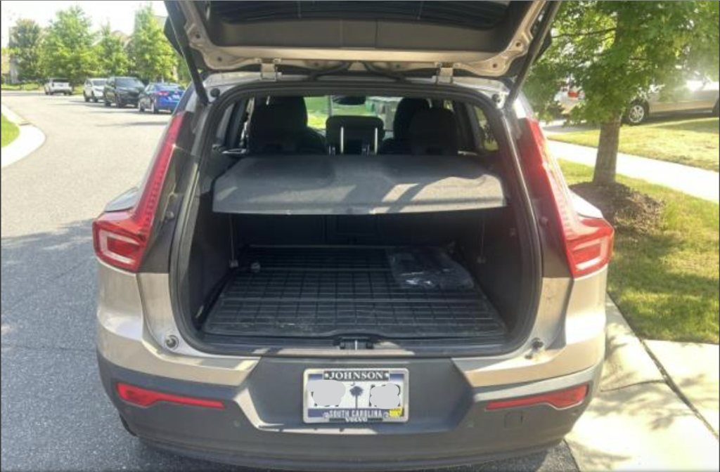 Used 2023 Volvo XC40 Recharge Ultimate w/ Protection Package Premier AWD/4WD image 6