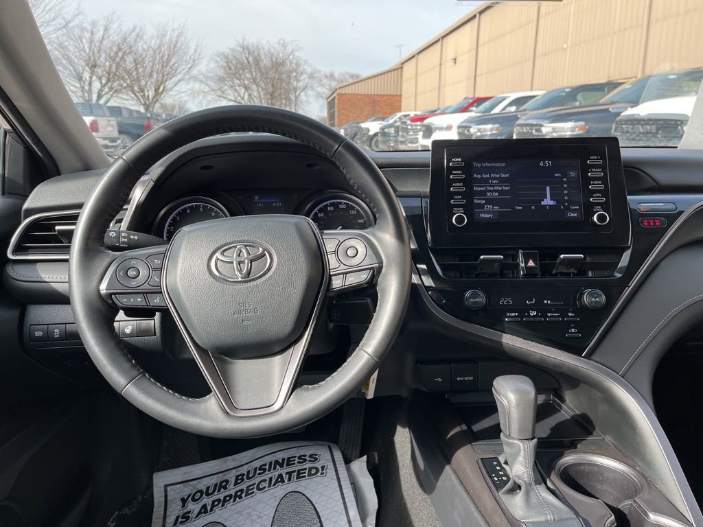 Used 2024 Toyota Camry SE image 23