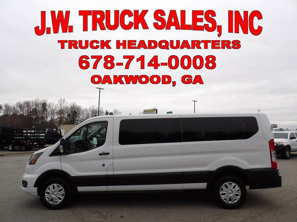 Used 2023 Ford Transit 350 XLT RWD image 2
