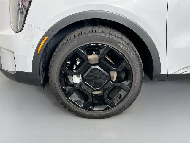 Used 2025 Kia Sorento SX AWD/4WD image 29