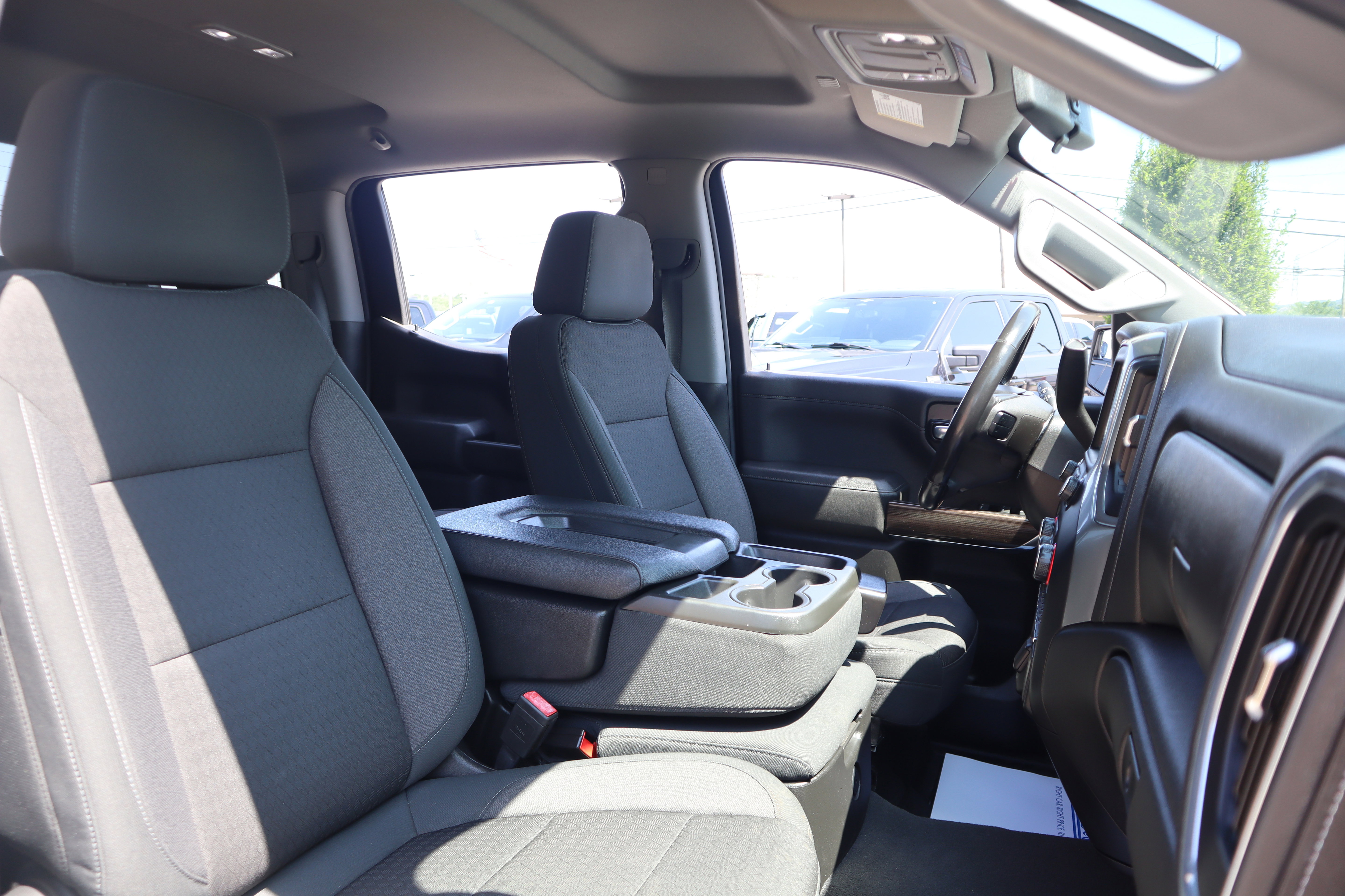 Used 2021 Chevrolet Silverado 1500 LT RWD image 32