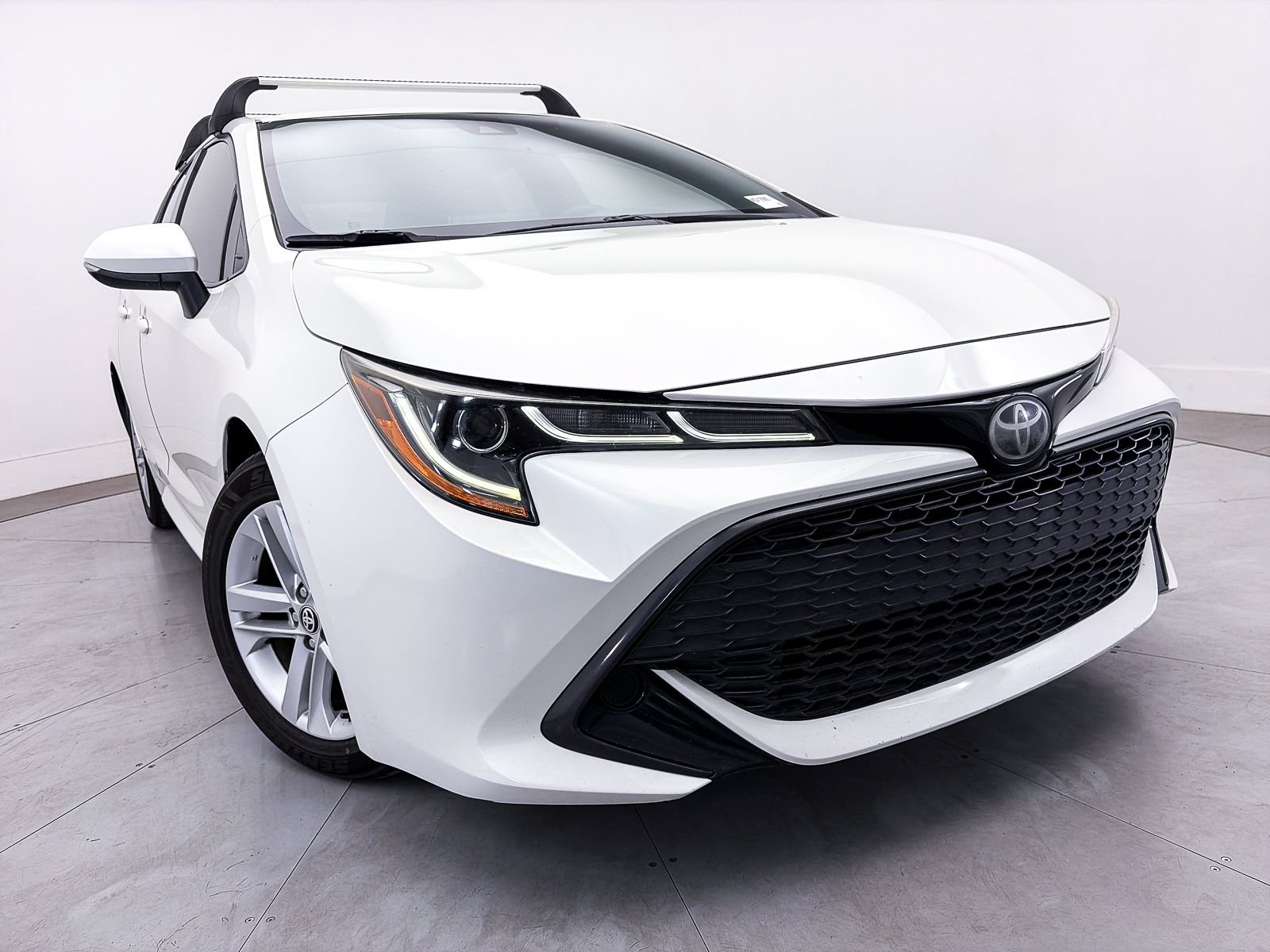 Used 2020 Toyota Corolla SE w/ Protection Package FWD image 3