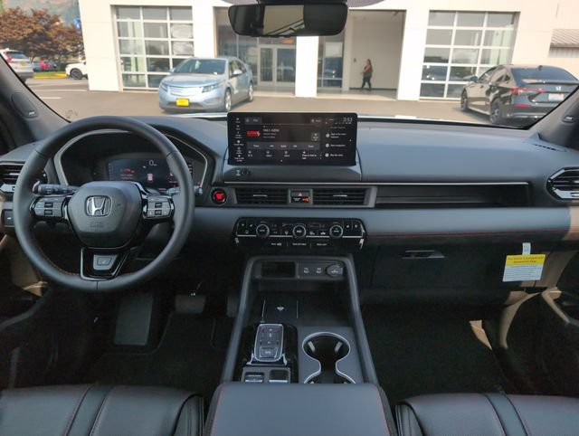 Used 2026 Honda Pilot Black Edition image 12