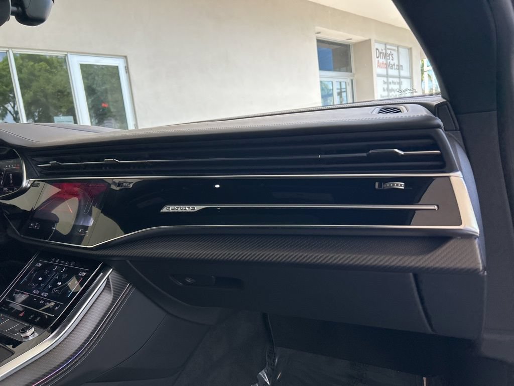 Used 2022 Audi RS Q8 AWD/4WD image 25