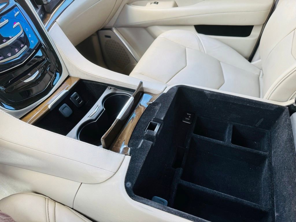 Used 2019 Cadillac Escalade 2WD image 24