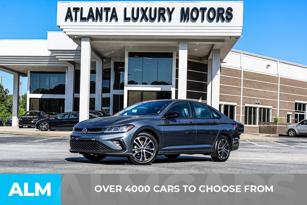 Used 2025 Volkswagen Jetta Sport FWD image 2
