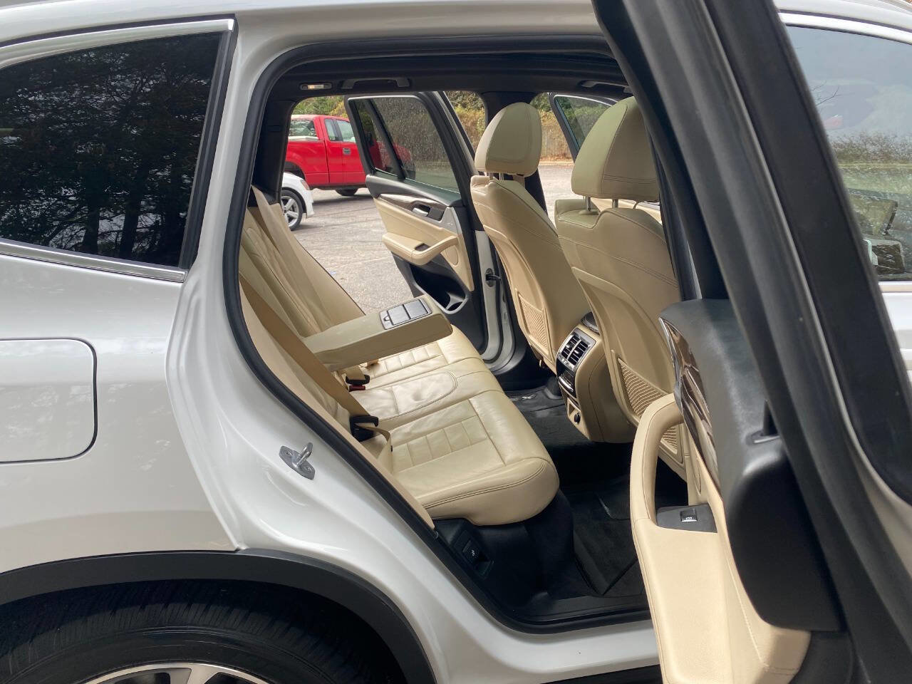 Used 2019 BMW X3 sDrive30i w/ Premium Package image 57