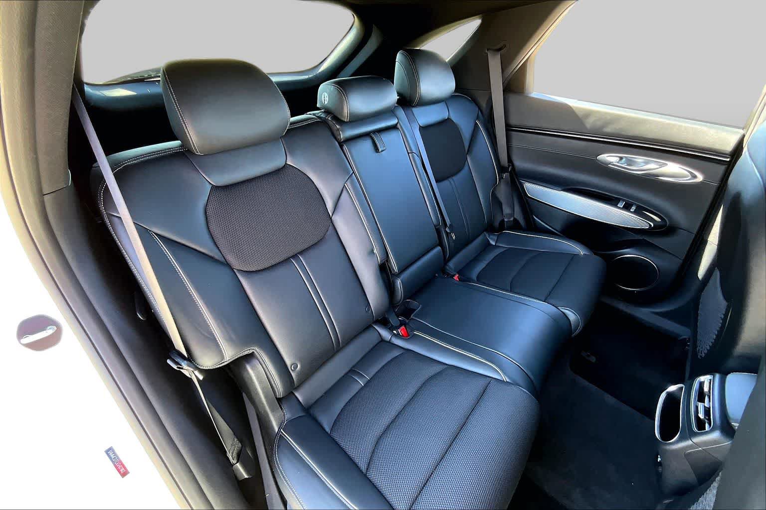Used 2025 Genesis GV70 3.5T Sport AWD/4WD image 20