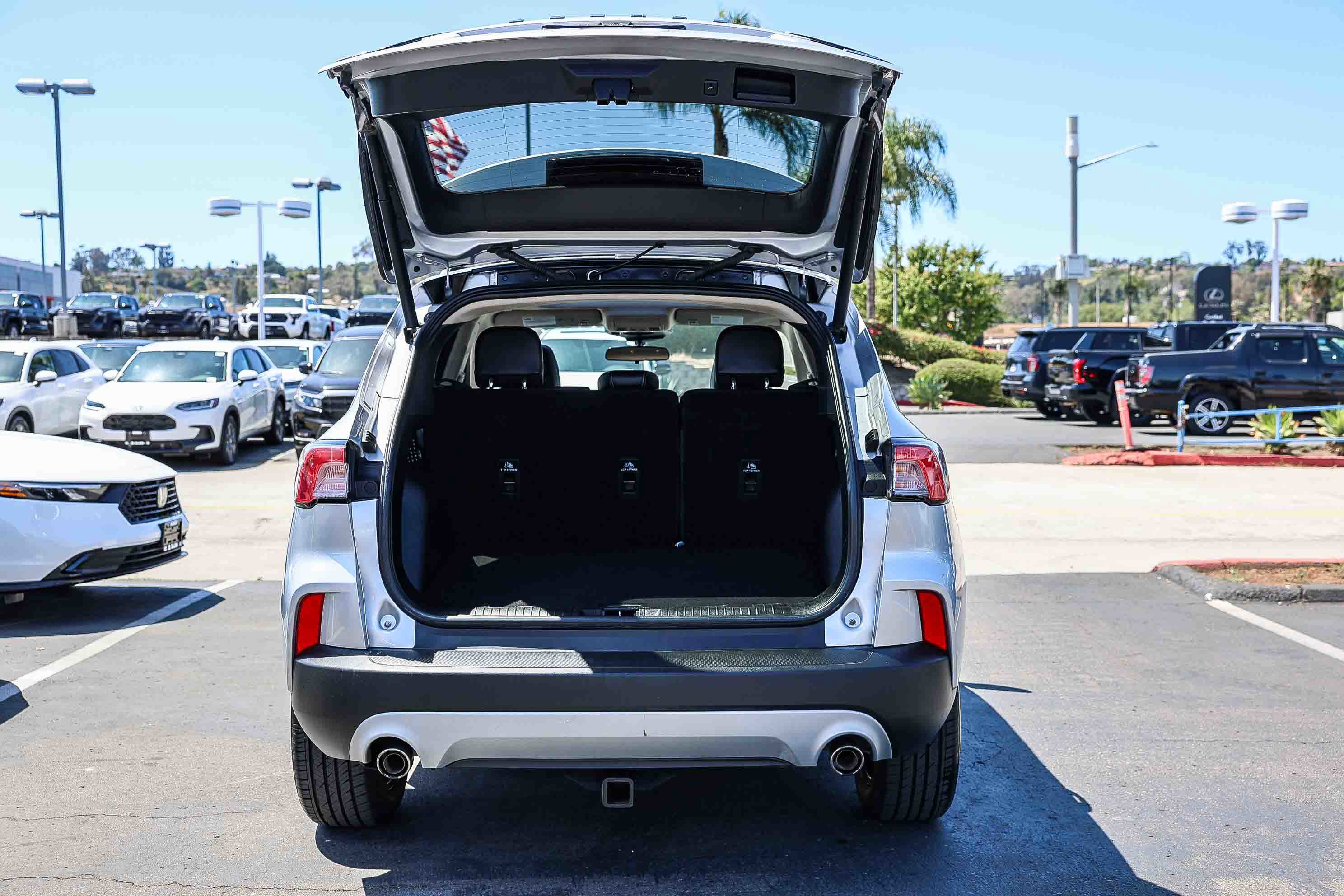 Used 2020 Ford Escape SE Sport image 30