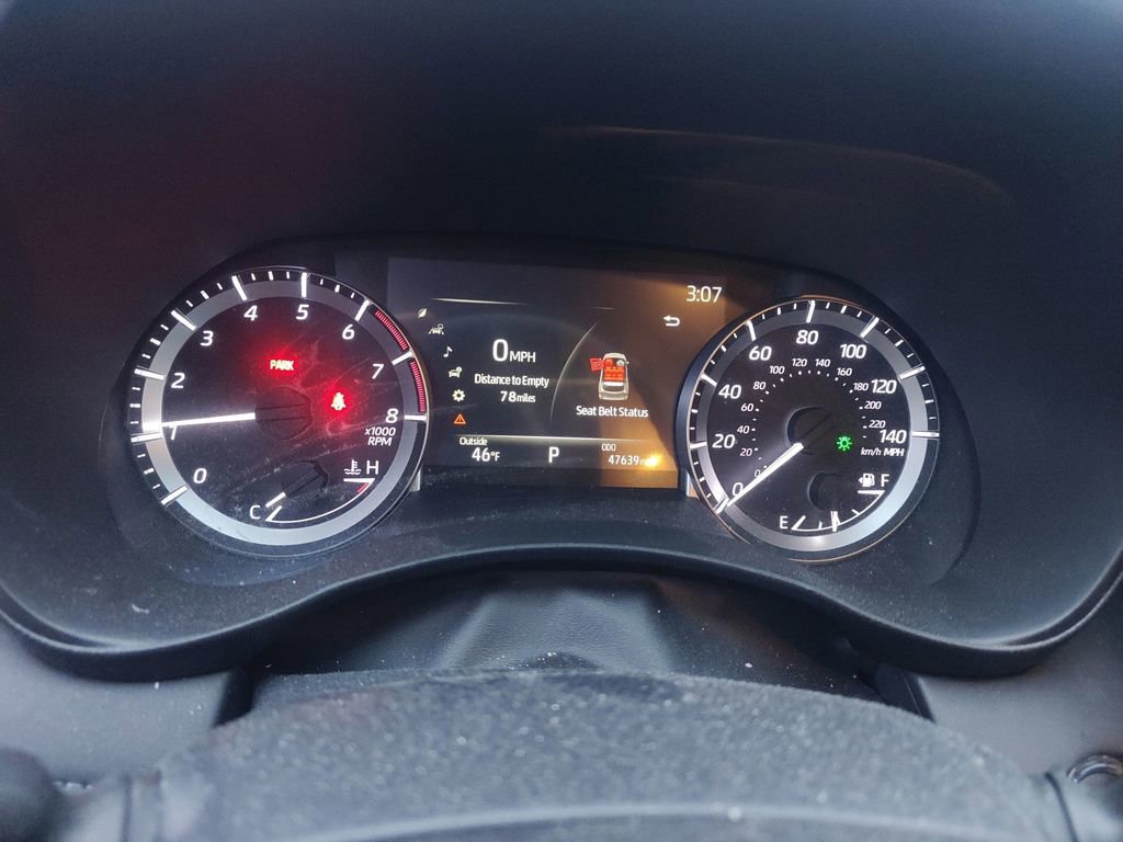 Used 2023 Toyota Highlander XLE image 8