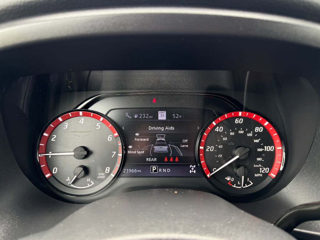 Used 2021 Nissan Titan PRO-4X w/ Pro-4x Convenience Package AWD/4WD image 19