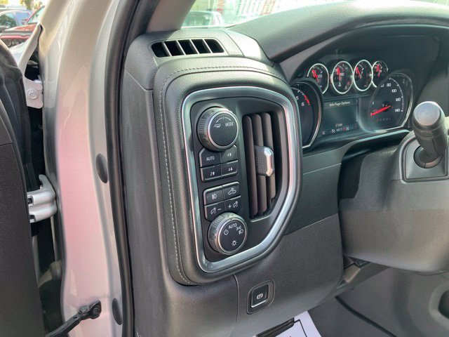 Used 2020 Chevrolet Silverado 1500 LT Trail Boss AWD/4WD image 12