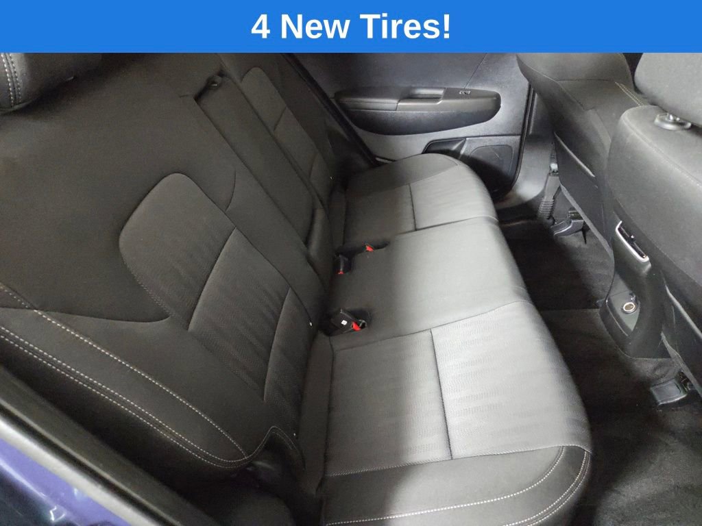 Used 2022 Kia Sportage LX image 15