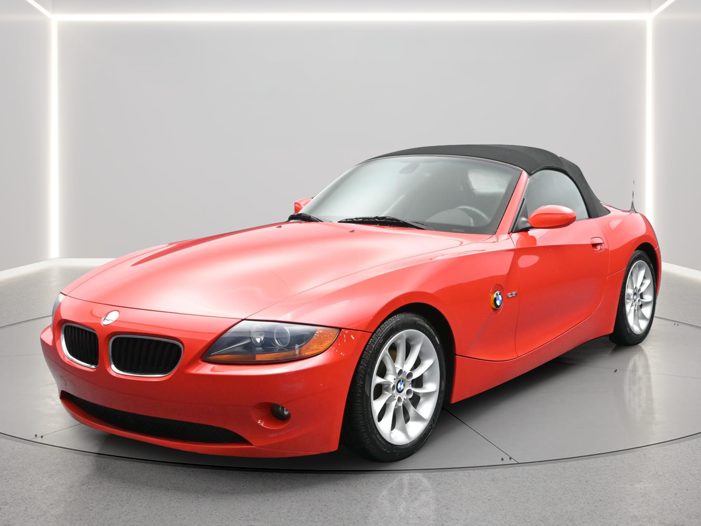 Used 2004 BMW Z4 2.5i RWD image 2