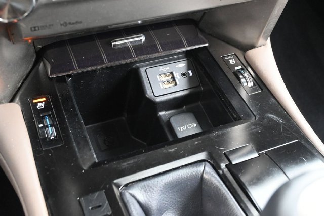 Used 2020 Lexus GX 460 Premium w/ Premium Package AWD/4WD image 25
