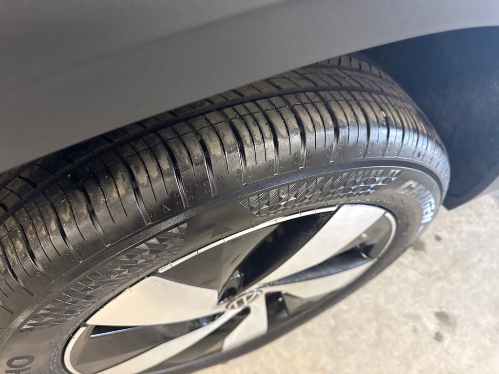 Used 2024 Volkswagen Taos S image 25