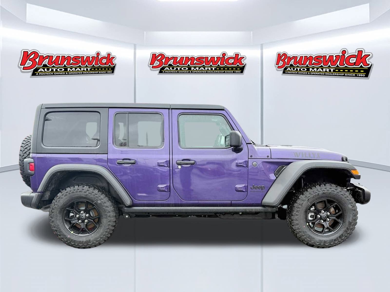 New 2026 Jeep Gladiator Sport AWD/4WD image 3