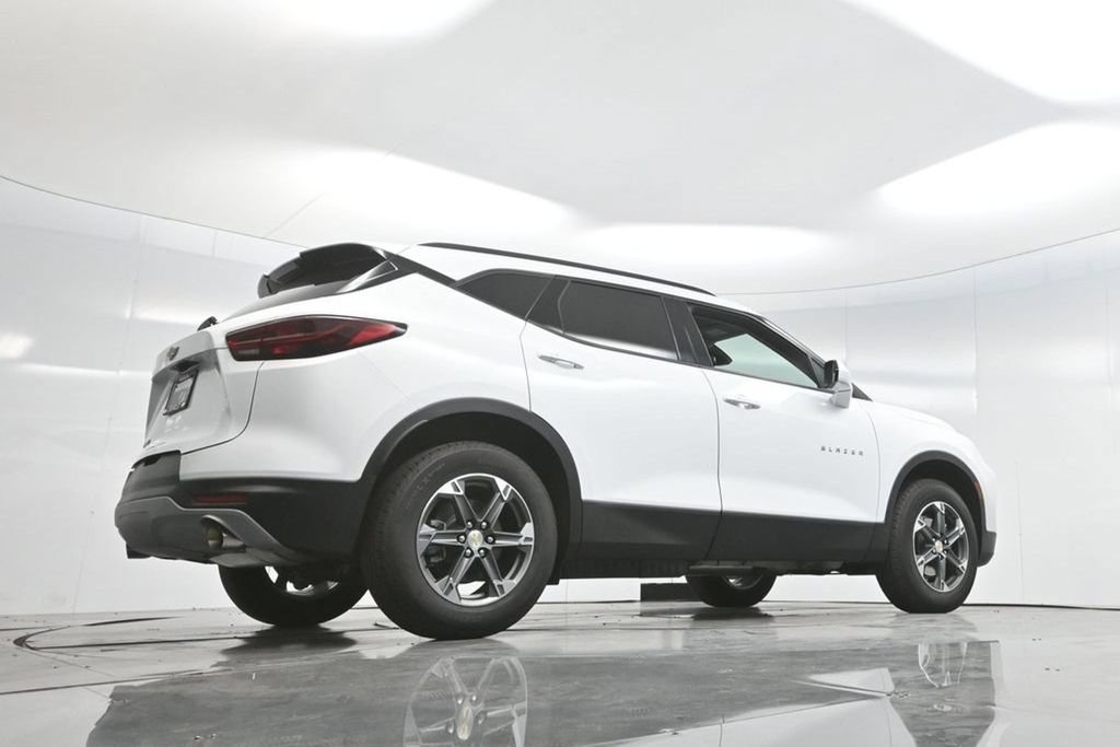 New 2025 Chevrolet Blazer LT w/ Convenience Package FWD image 69