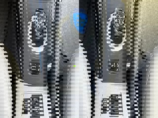 Used 2014 Toyota RAV4 EV FWD image 26