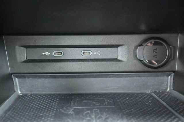 Used 2023 Volkswagen Tiguan SE FWD image 23