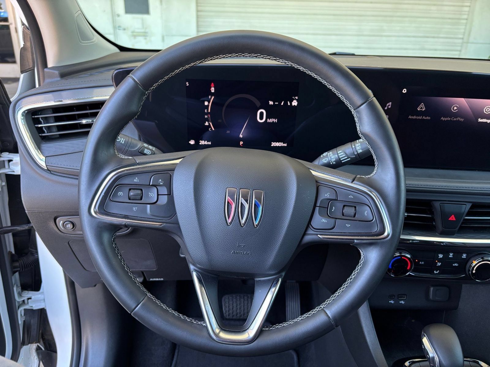 Used 2025 Buick Encore GX Preferred FWD image 28