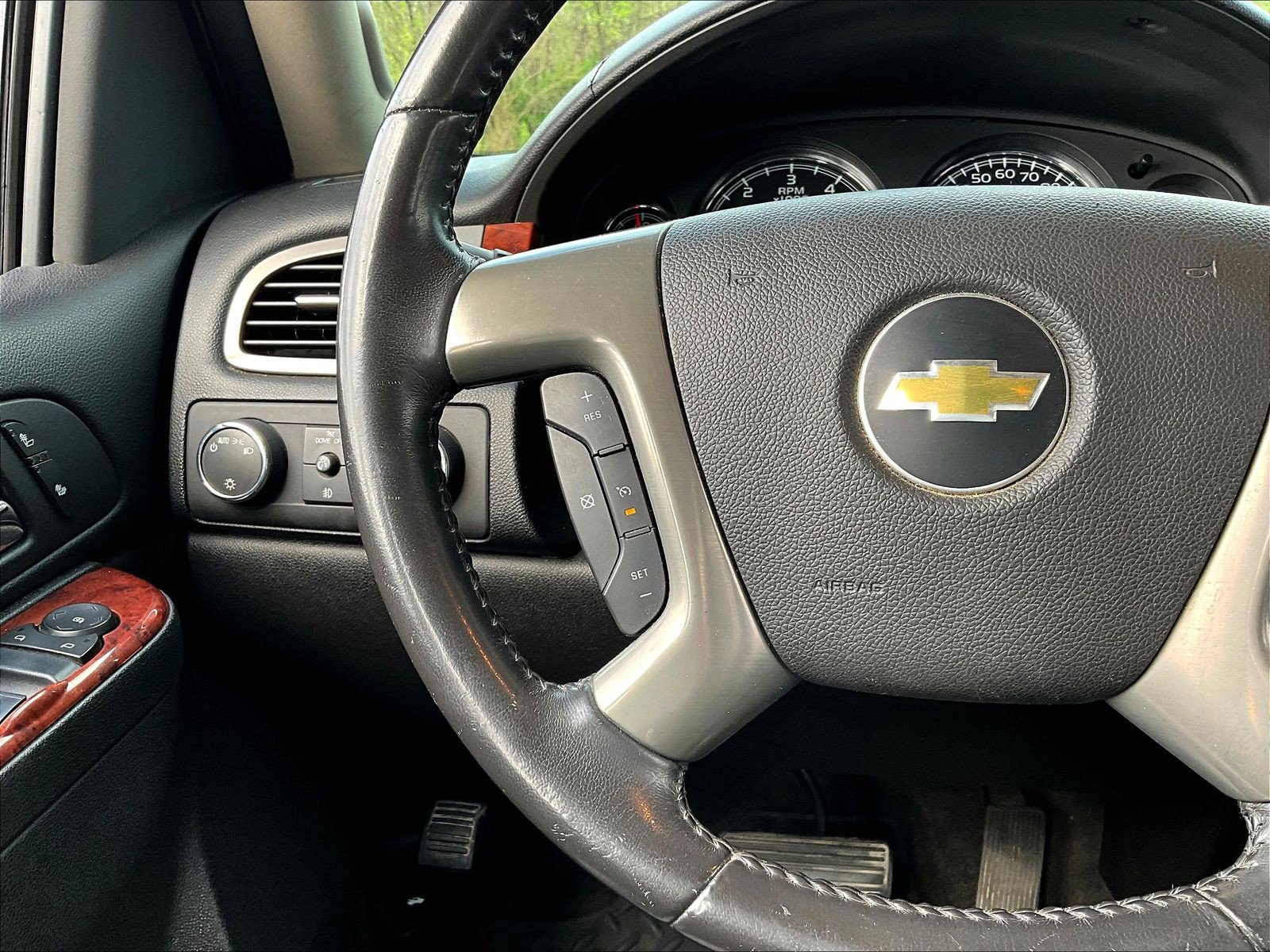 Used 2012 Chevrolet Tahoe LT AWD/4WD image 11