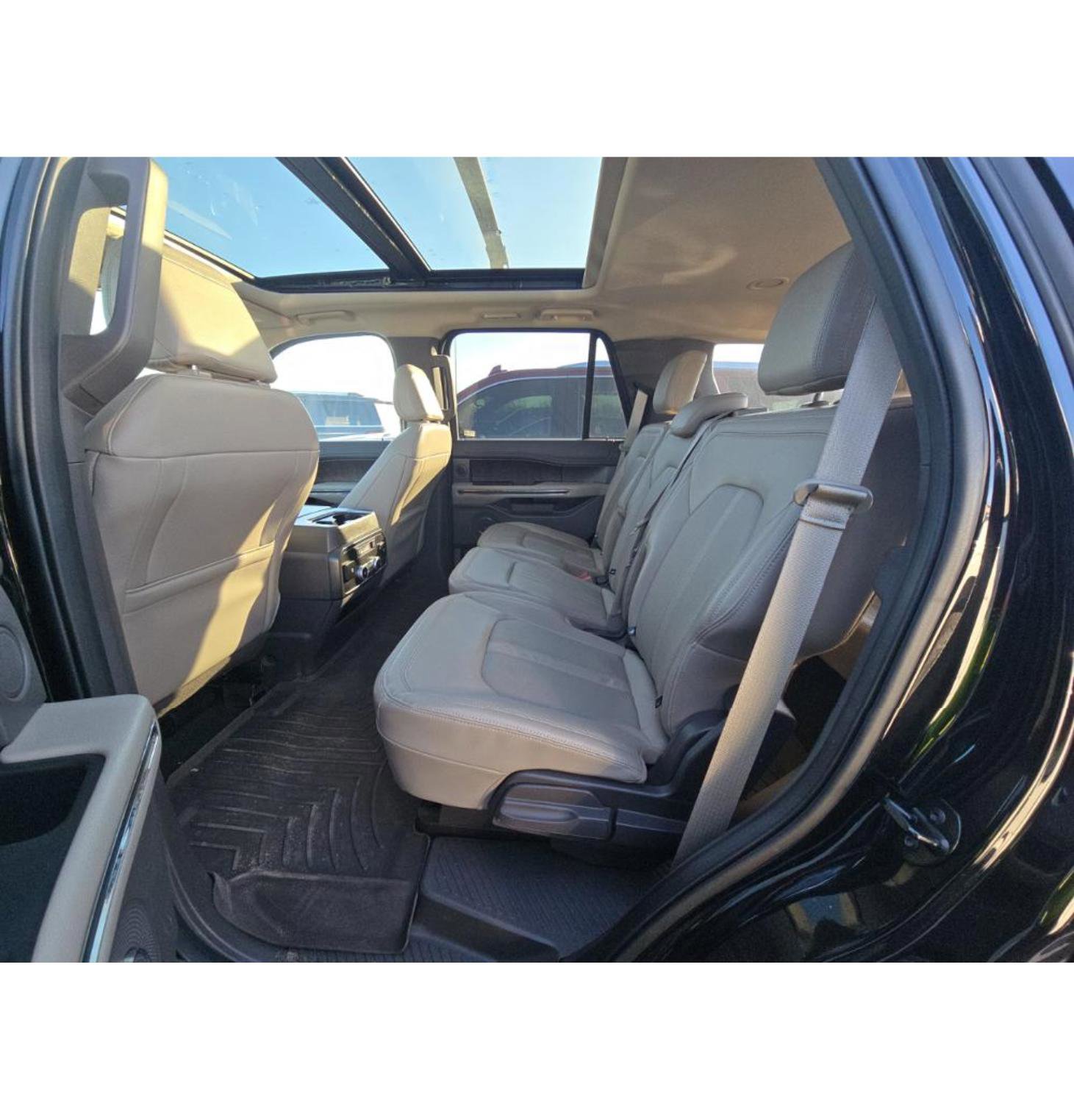 Used 2021 Ford Expedition Limited image 26